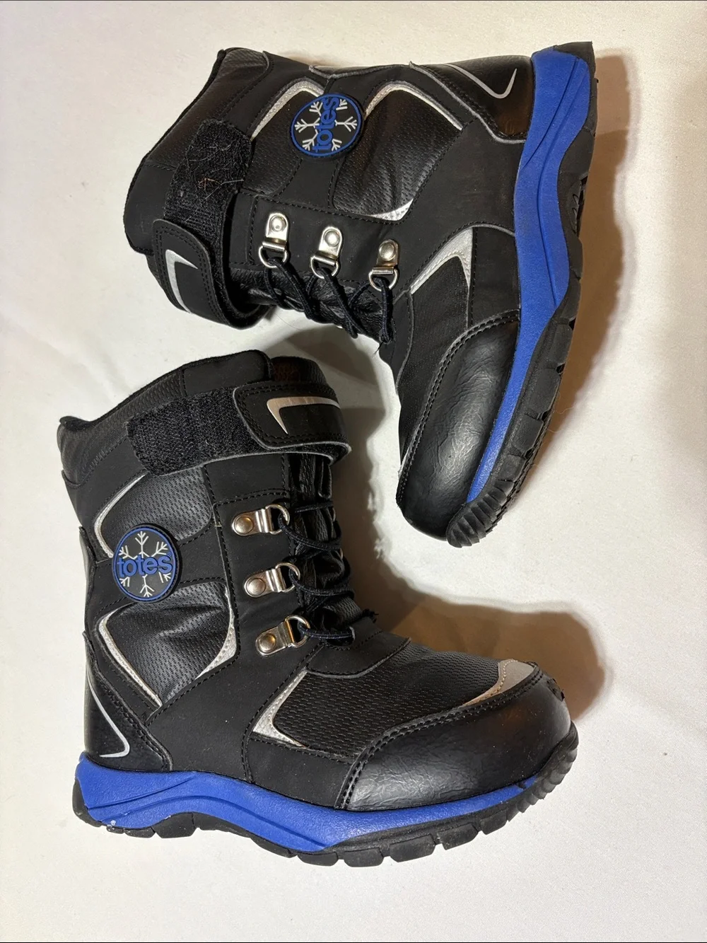 Kids Totes Unisex Snow Boots size 1 Hook-and-Loop Strap